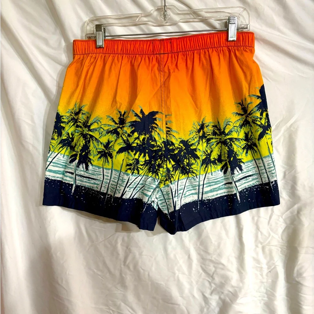 NWT Old Navy Palm Tree mens m 30
